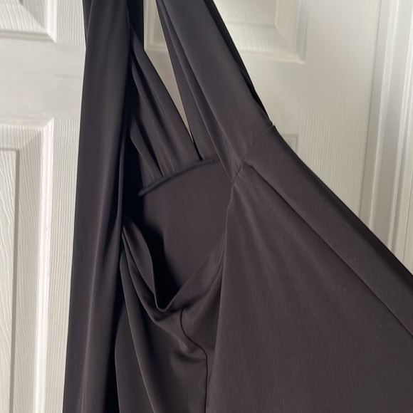 Black halter gown; has two very long scarf-like sashes that wrap around. - Picture 2 of 4